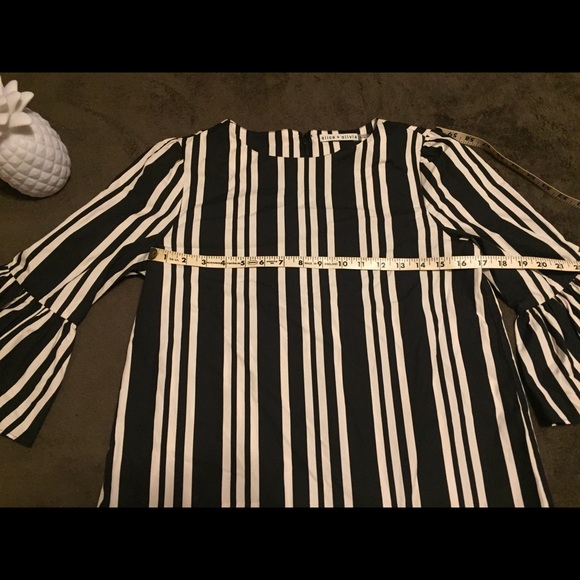 Alice & Olivia blouse - Picture 5 of 8